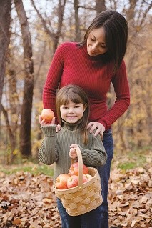 mom_apple_oct16