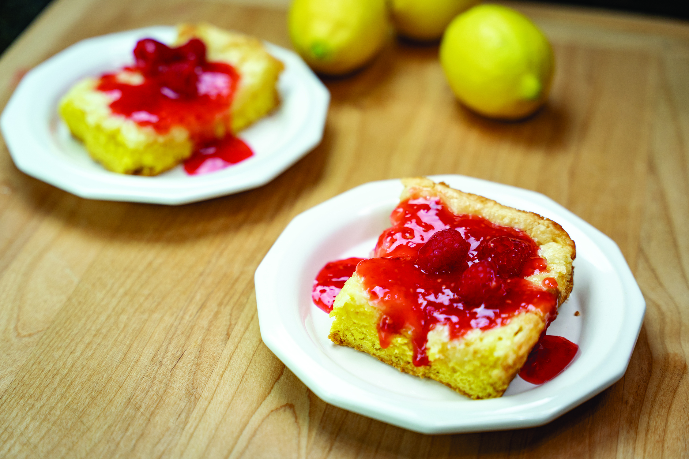 Ooey Gooey Lemon Cake