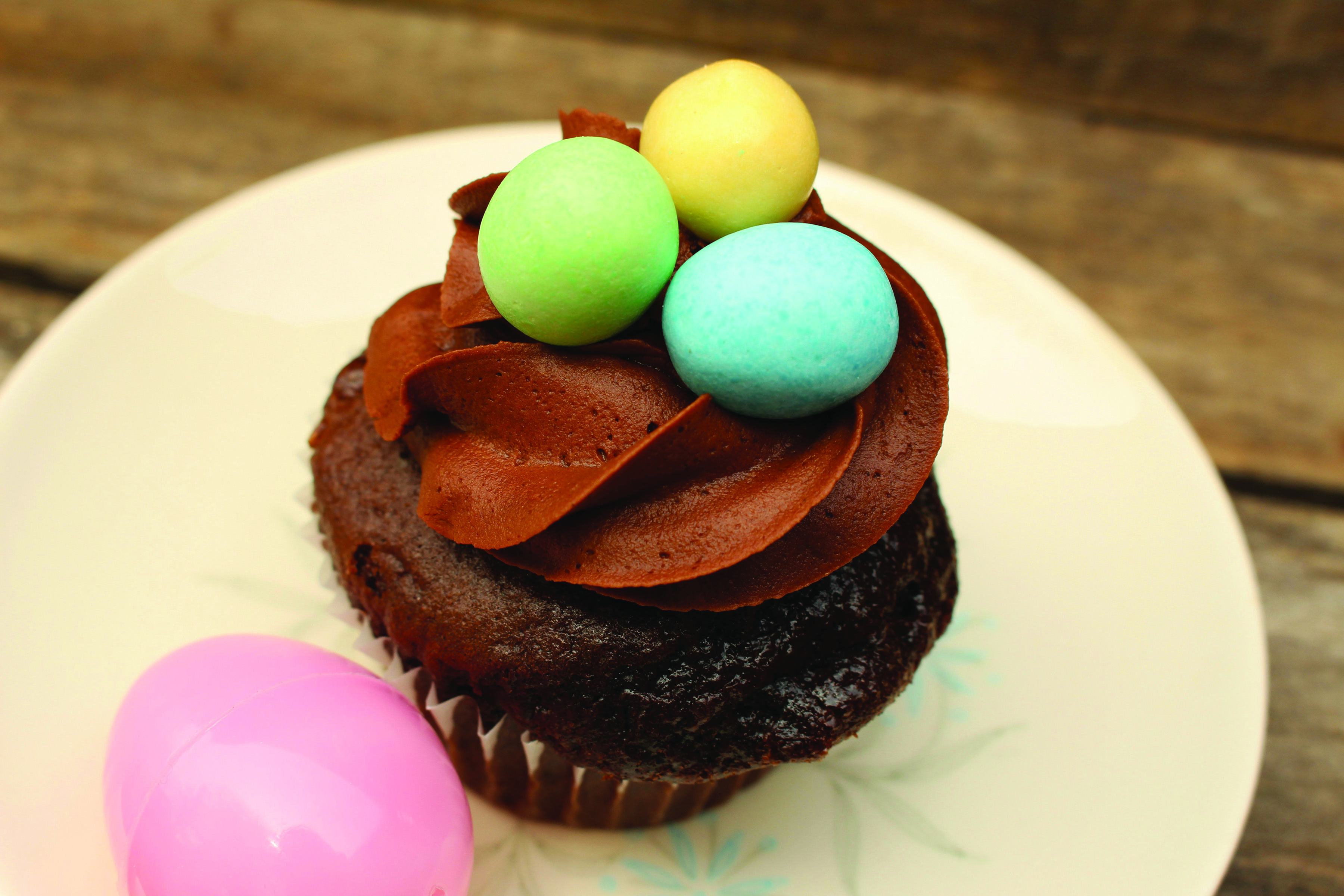 Chocolate Easter Egg Cupcakes