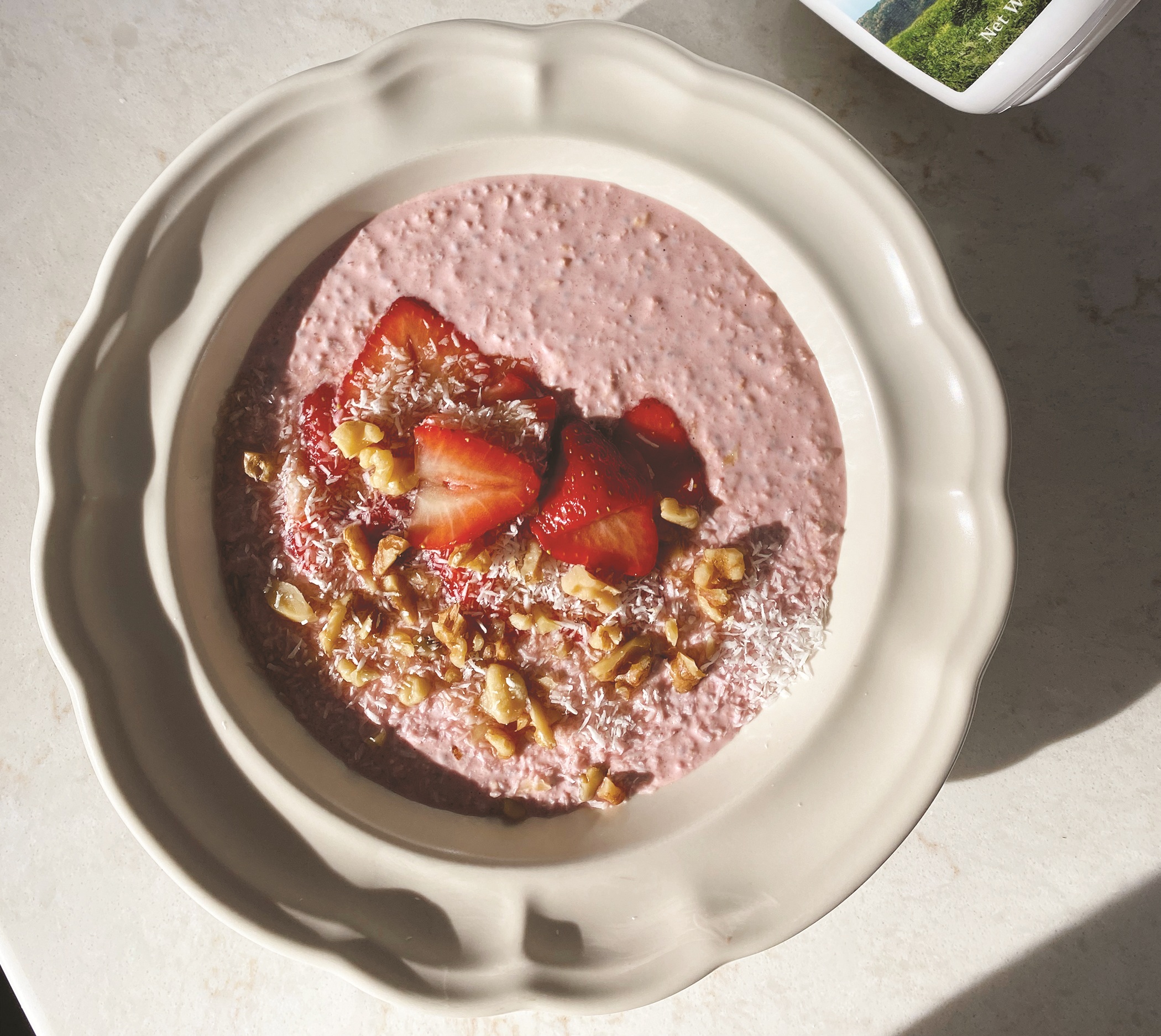 Strawberry Kefir Overnight Oats