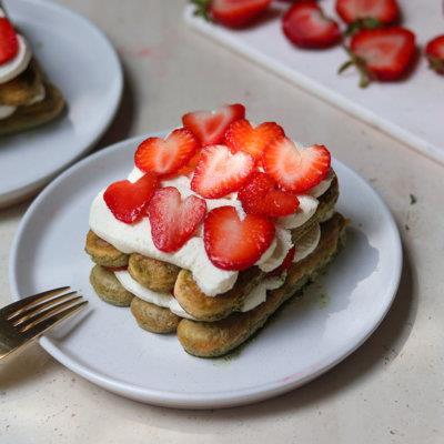 Strawberry-Matcha-Tiramisu_2-400x400.jpg